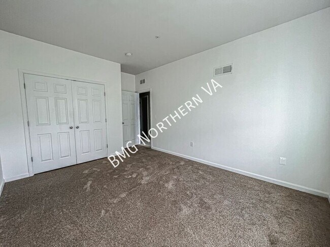 Building Photo - 9535 Center St