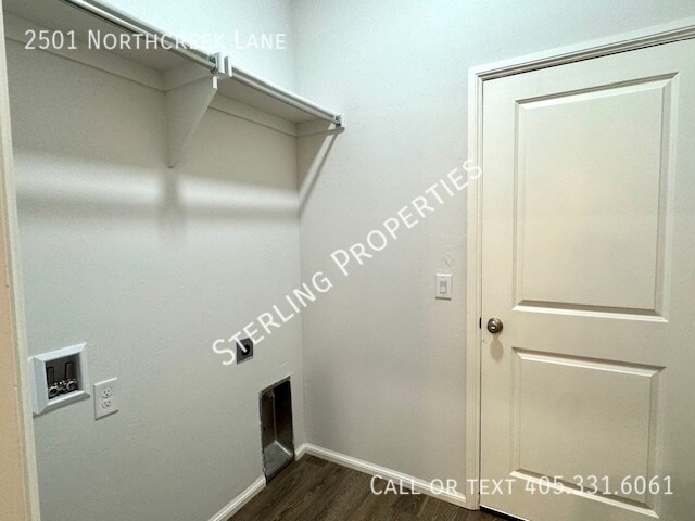 Building Photo - 2501 Northcreek Ln