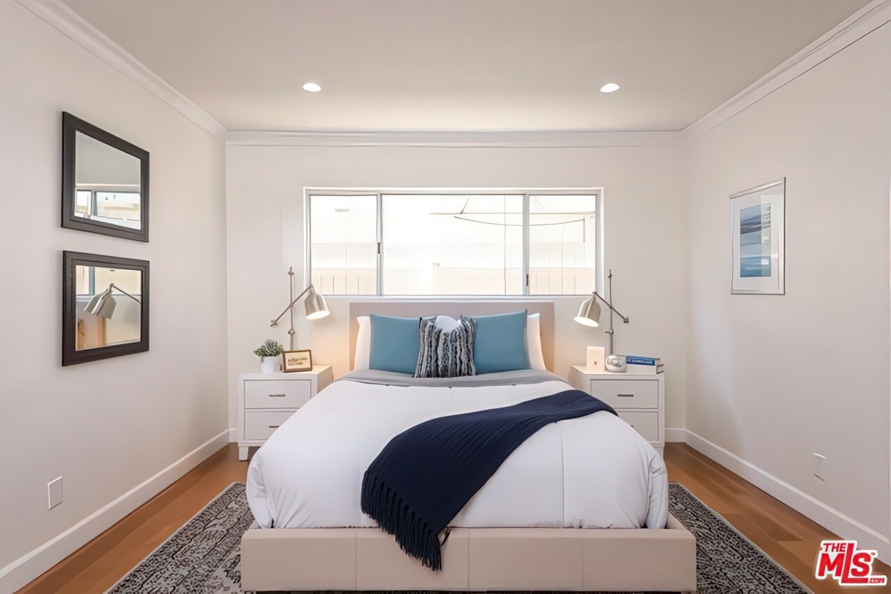 Building Photo - 922 16th St