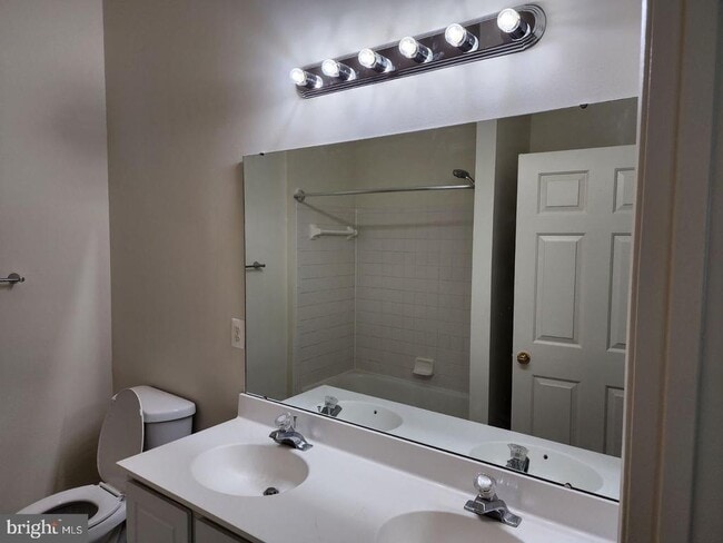 Building Photo - 14288 Glade Spring Dr