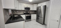 Building Photo - 101 Hyacinth Ln