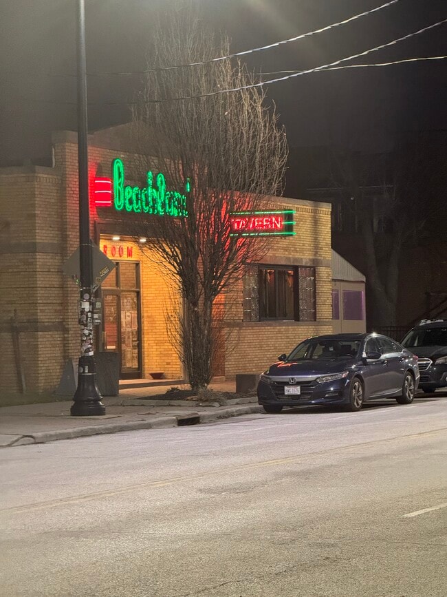 Building Photo - 18702 Arrowhead Ave