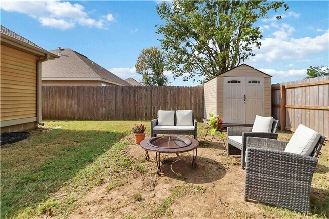 Building Photo - 3000 SW Wentworth Ave