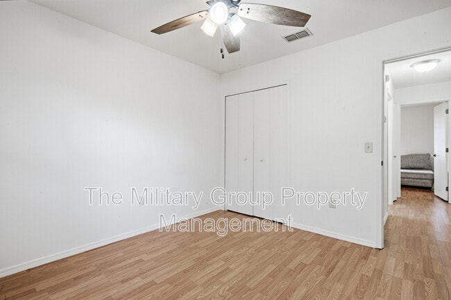 Building Photo - 1261 Cutlass Rd