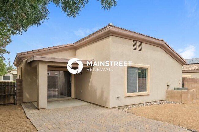Building Photo - 4 Bedroom Pet-Friendly Home in Sahuarita, AZ with Main Street Renewal