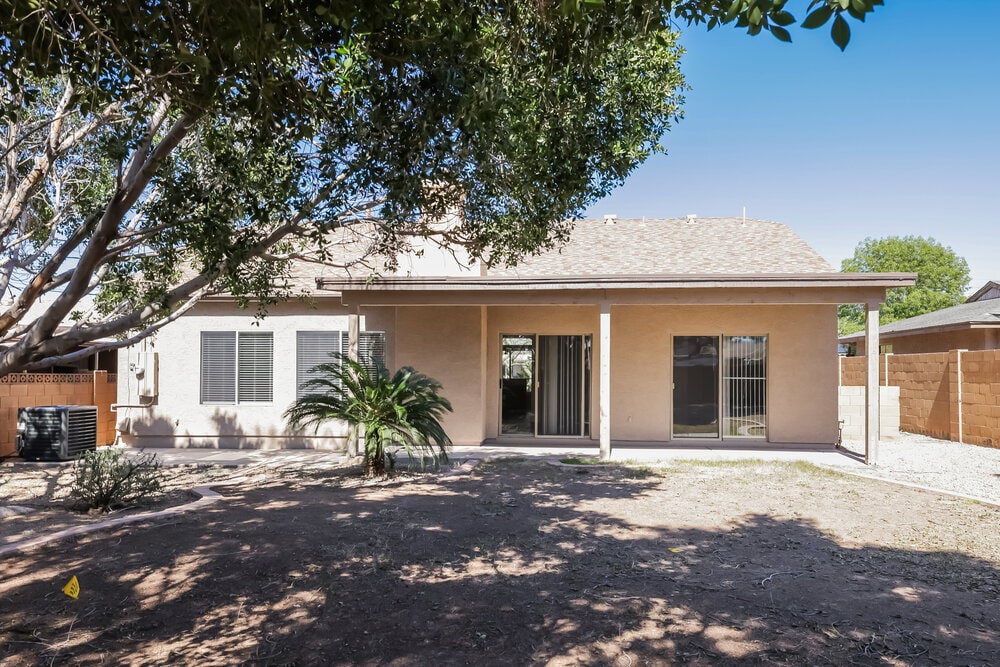 Building Photo - 1211 E Winter Dr