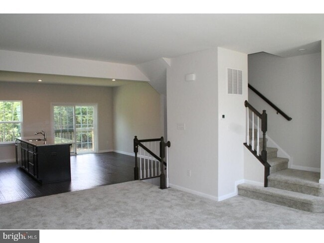 Building Photo - 118 Meridian Ln