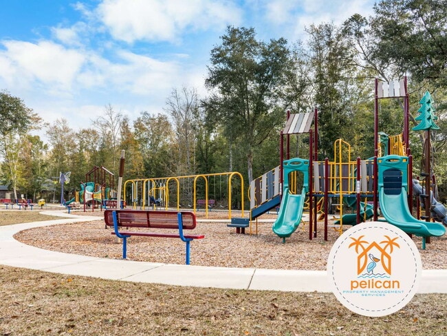 Building Photo - Move-In Ready Home in a Desirable Community