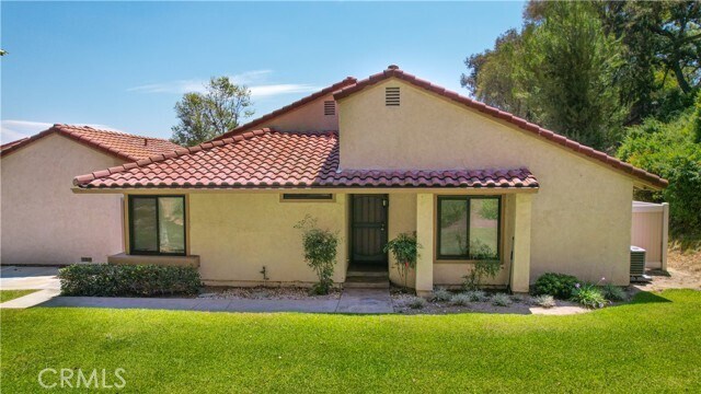 Building Photo - 1315 Albariza Pl