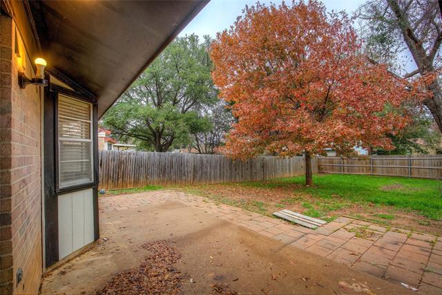 Building Photo - 5307 School Hill Cir