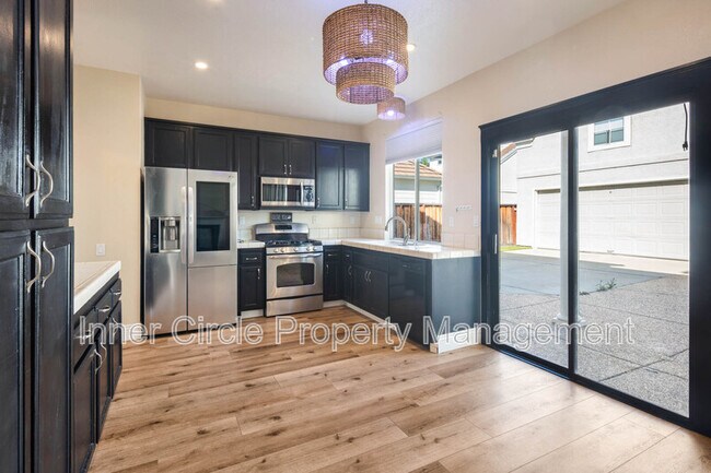 Building Photo - 342 Chaucer Dr