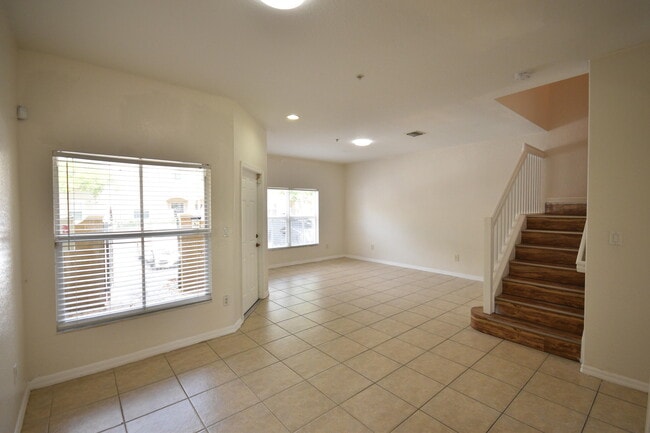 Building Photo - 2851 Prospect Rd