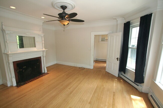 Building Photo - 47 Mt Vernon St