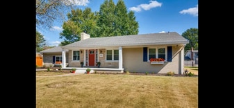 Building Photo - 1550 Greenfield Rd
