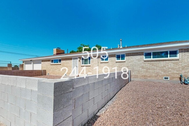 Building Photo - 1601 Georgia St NE