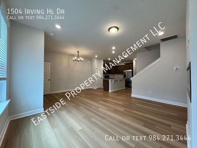 Building Photo - 1504 Irving Hl Dr