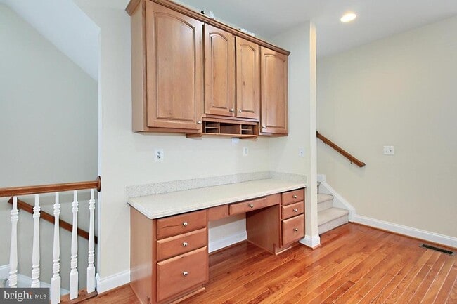 Building Photo - 6913 Stanwick Square