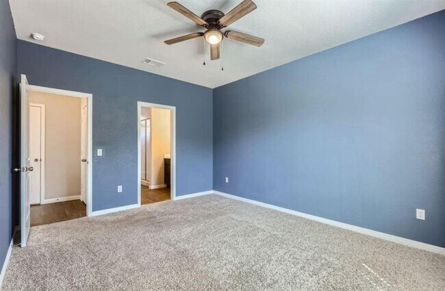 Building Photo - 324 Sandhill Piper St