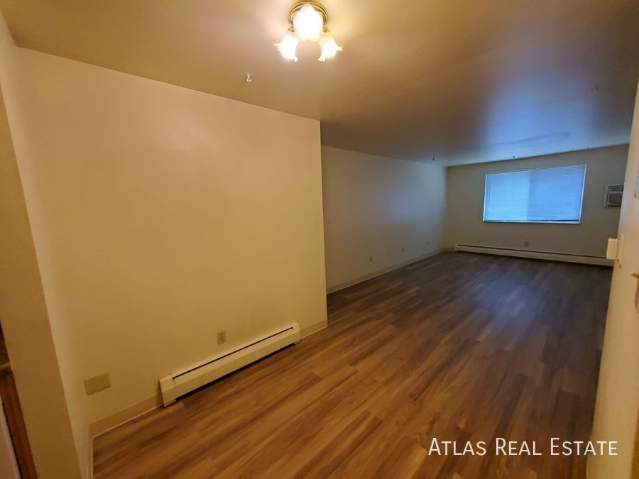 Building Photo - 207 Mathew Street-16