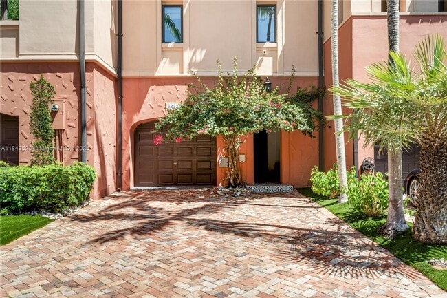 Building Photo - 6222 Paradise Point Dr