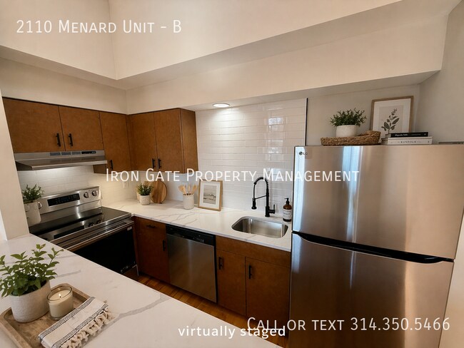 Building Photo - 2110 Menard St
