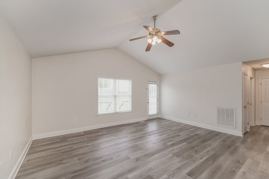 Building Photo - 4512 Carol Ct