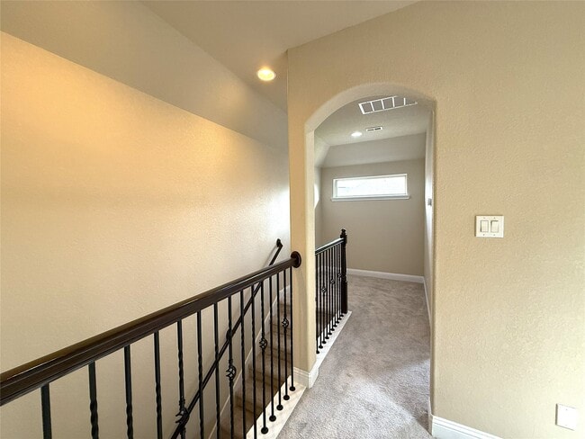 Building Photo - 27610 Dalton Bluff Ct