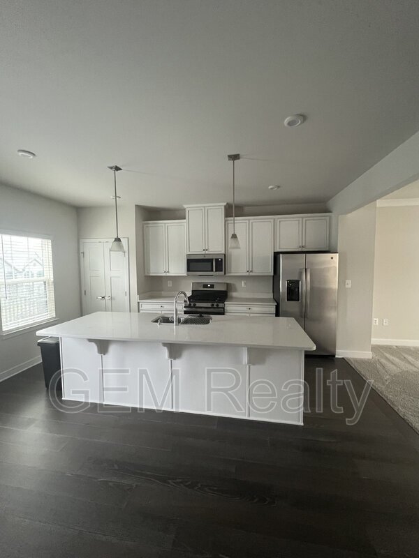 Building Photo - 1101 Rampart Dr