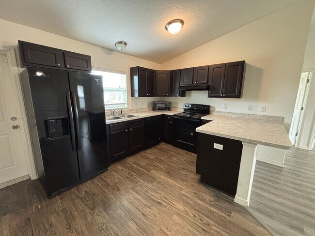 Building Photo - 103 Marion Oaks Dr
