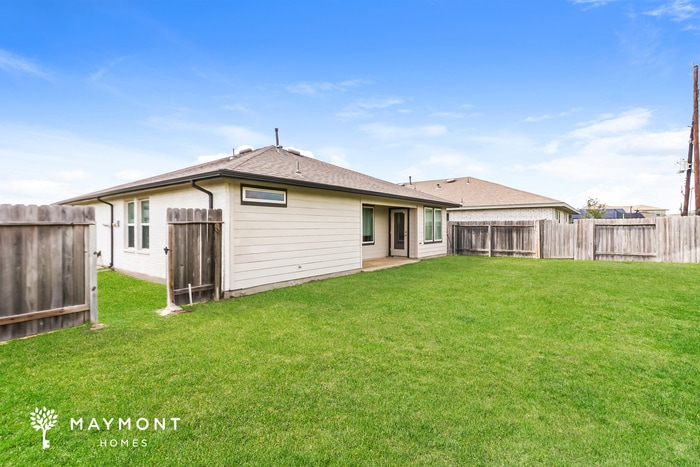 Building Photo - 8219 House Dr