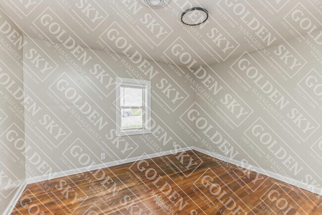 Building Photo - 2908 S Monroe St