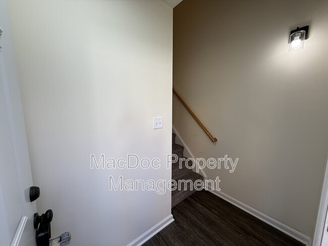 Building Photo - 241 Cambridge St