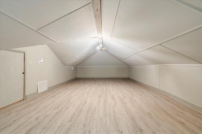 Building Photo - 6400 Cypress Rd