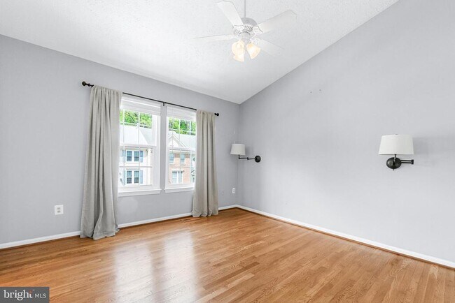 Building Photo - 18612 Clovercrest Cir