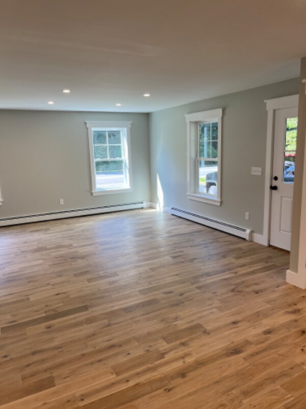 Building Photo - 49 Baribeau Dr