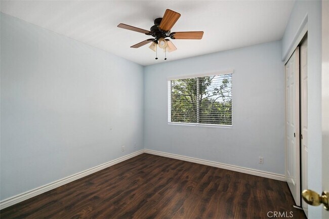 Building Photo - 9 Acorn Ridge