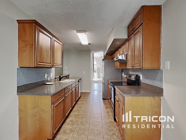 Building Photo - 1517 Crosswind Cir