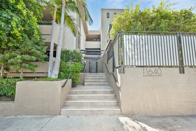 Building Photo - 11640 Woodbridge St