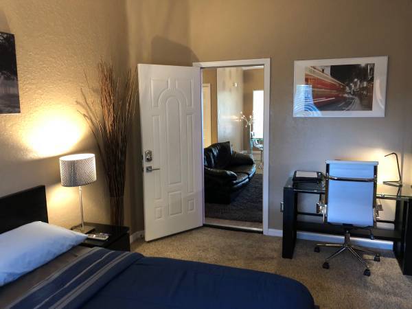 Building Photo - 1165 Bryn Mawr Dr