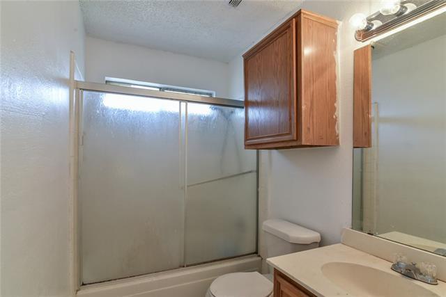 Building Photo - 6611 Olivewood Dr