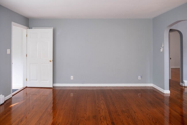 Building Photo - Beautiful Four Bedroom Home