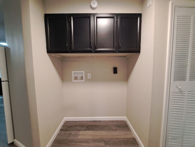 Building Photo - Nicely Renovated 3BR/2BA Mobile Home in Ba...