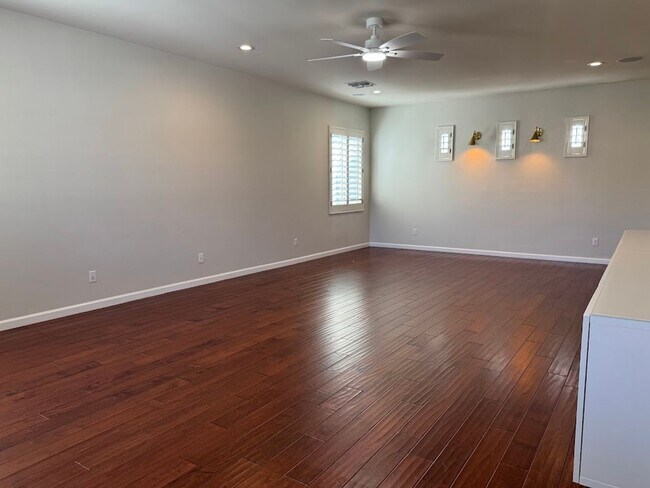 Building Photo - Resort-Style Phoenix Home with Pool, Outdo...