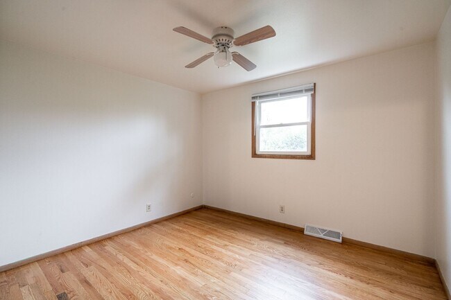 Building Photo - Josephine