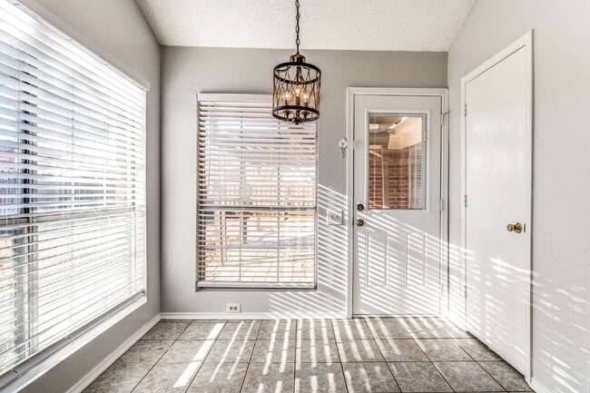 Building Photo - Cozy 3BR Located in Arlington!