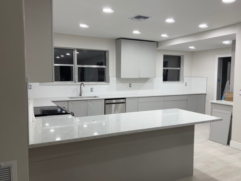Building Photo - 240 NE 57th St