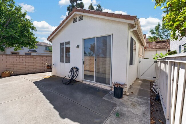 Building Photo - 8291 Gold Coast Dr