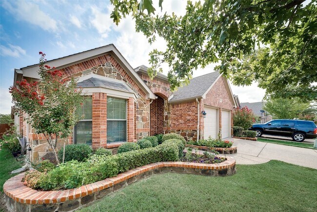 Building Photo - 7044 Bethlehem Dr