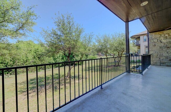 Building Photo - 403 Bellagio Dr