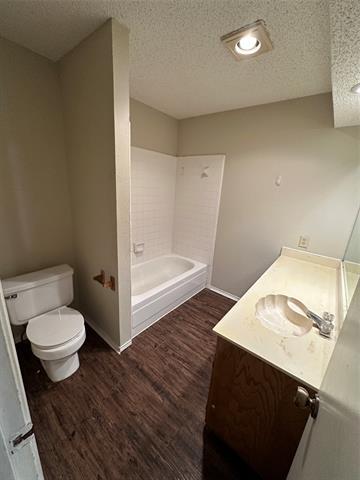 Building Photo - 1038 Irene St